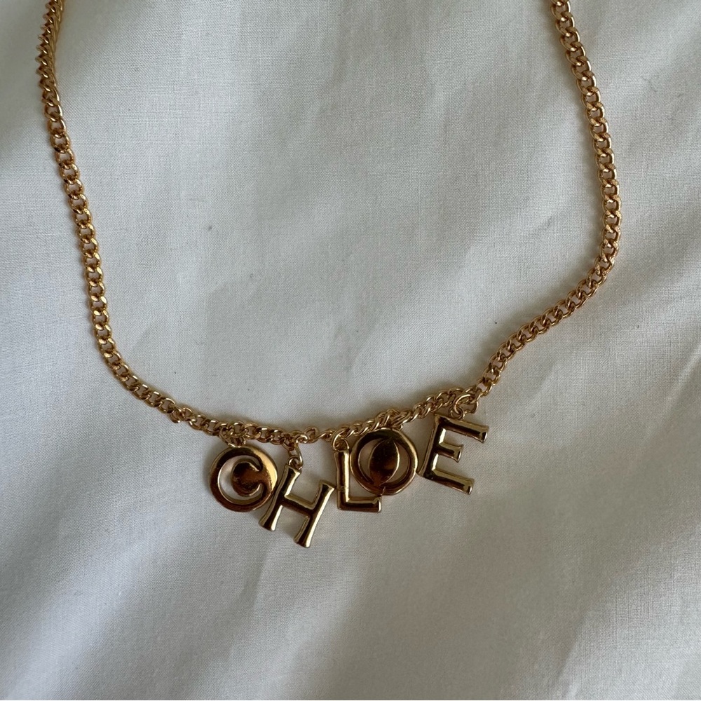 Chloe necklace
